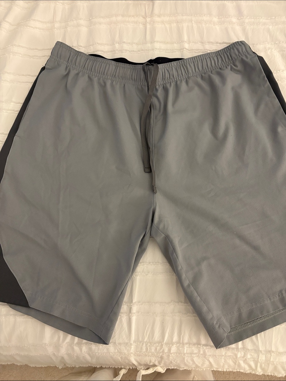 Men's Athletic Gray Drawstring Shorts (Xersion brand) Large